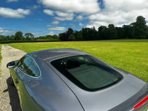Image 11/46 of Jaguar XKR (2010)