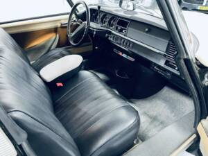 Image 9/10 de Citroën DS 20 (1973)
