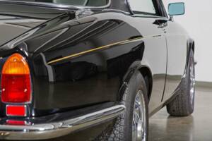 Image 13/31 of Jaguar XJ 5.3 C (1978)