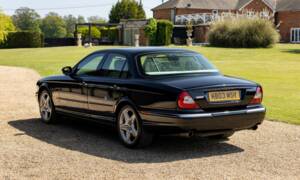 Image 3/43 of Jaguar XJR (2003)