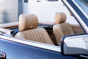 Image 37/37 of Mercedes-Benz 560 SL (1989)