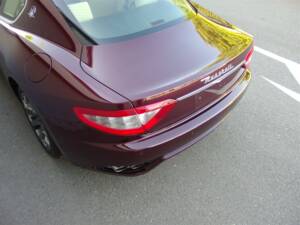 Image 13/98 of Maserati GranTurismo 4.2 (2008)