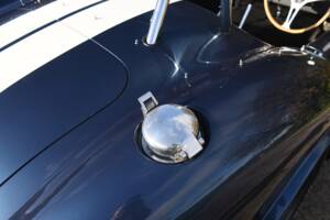 Image 30/50 de AC Cobra 427 (1999)