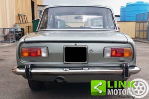 Immagine 2/8 di Alfa Romeo 1750 Berlina (1969)