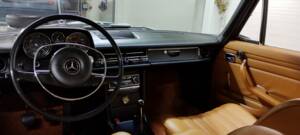 Bild 20/25 von Mercedes-Benz 200 (1969)