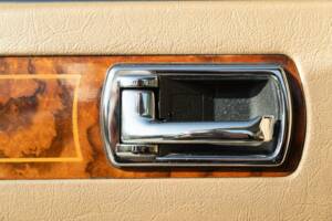 Bild 44/50 von Daimler XJ 6 4.0 (1991)