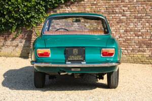 Bild 6/50 von Alfa Romeo Giulia 1300 GT Junior (1972)