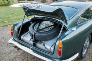 Image 7/42 de Aston Martin DB 4 GT (1959)