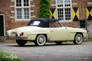 Image 43/61 of Mercedes-Benz 190 SL (1959)