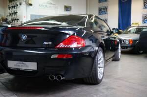 Bild 14/34 von BMW M6 (2008)