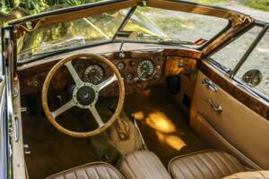 Image 4/9 of Jaguar XK 140 DHC (1956)