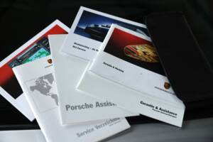Image 45/50 of Porsche 911 Carrera 4S (2004)