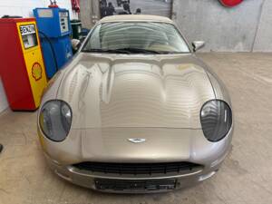 Immagine 4/17 di Aston Martin DB 7 Volante (1998)