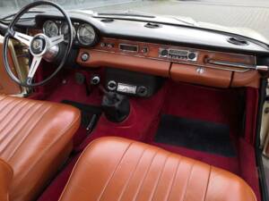 Image 27/29 of Alfa Romeo 2600 Sprint (1966)