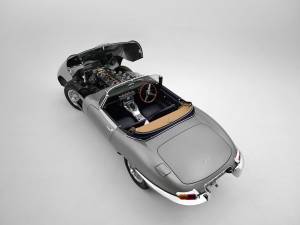 Immagine 15/50 di Jaguar E-Type 3.8 (1962)