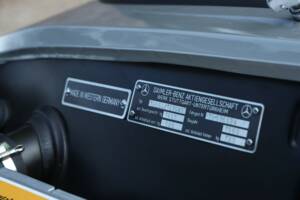 Image 32/50 de Mercedes-Benz 190 SL (1960)