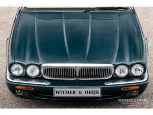 Bild 23/30 von Jaguar XJ 8 Executive (1998)