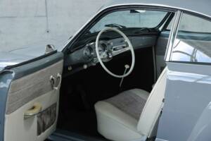 Image 18/50 of Volkswagen Karmann Ghia 1500 (1961)