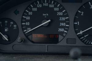 Image 6/40 de BMW 320i (1994)