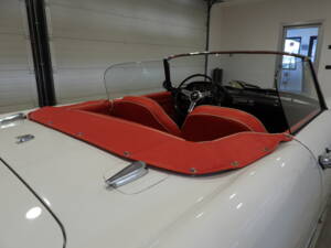 Image 17/51 de Alfa Romeo 2000 Spider (1959)