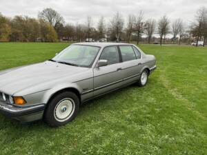 Imagen 8/8 de BMW 750iL (1989)