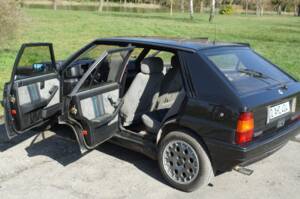 Bild 44/105 von Lancia Delta HF Integrale 16V (1990)