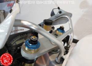 Image 34/44 of Honda VTR 1000 SP2 (2003)