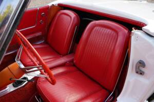 Immagine 18/50 di Chevrolet Corvette Sting Ray (1963)