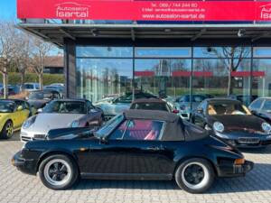 Immagine 2/20 di Porsche 911 Carrera 3.2 (1988)