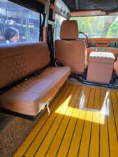 Image 63/72 of Land Rover 90 (1987)