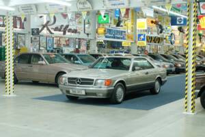 Bild 15/50 von Mercedes-Benz 560 SEC (1986)
