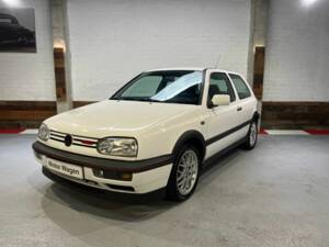 Image 45/50 de Volkswagen Golf III 2.0 16V GTI (1997)