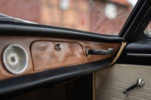 Image 32/38 of Volkswagen Karmann Ghia 1500 (1968)