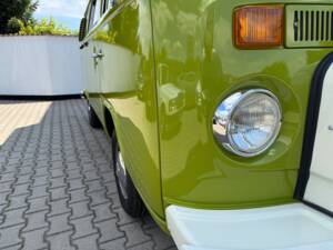 Image 18/100 of Volkswagen T2b Westfalia (1979)
