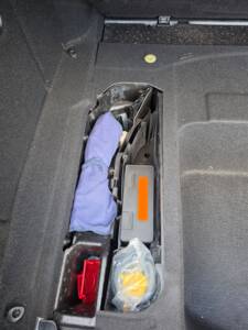 Image 12/13 of Mercedes-Benz E 55 AMG (2006)