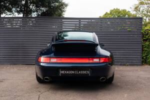 Image 8/68 of Porsche 911 Carrera (1997)