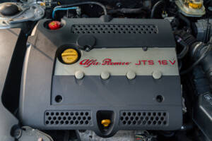 Image 45/46 of Alfa Romeo GTV 2.0 JTS (2003)