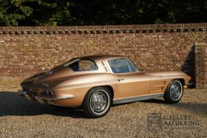 Immagine 2/50 di Chevrolet Corvette Sting Ray (1963)