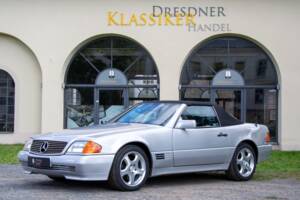 Image 13/34 of Mercedes-Benz 300 SL (1991)