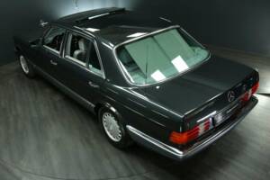 Image 25/30 of Mercedes-Benz 560 SEL (1989)
