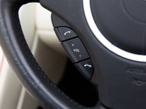 Afbeelding 53/81 van Aston Martin DB 9 Volante (2015)