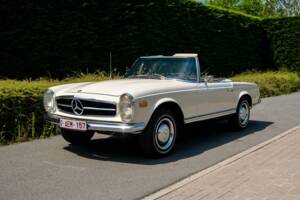 Image 3/8 of Mercedes-Benz 230 SL (1966)