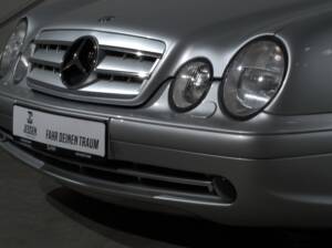 Image 6/28 of Mercedes-Benz CLK 200 Kompressor (2001)