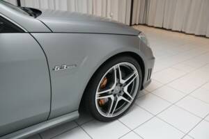 Bild 16/19 von Mercedes-Benz E 63 AMG (2009)