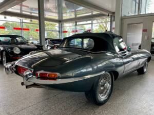 Bild 6/20 von Jaguar E-Type 4.2 (1965)