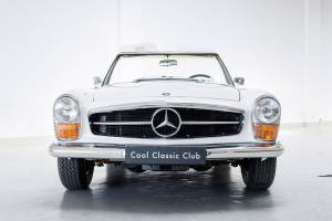 Imagen 2/33 de Mercedes-Benz 250 SL (1967)
