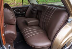 Image 28/34 of Mercedes-Benz 300 SEL 6.3 (1969)