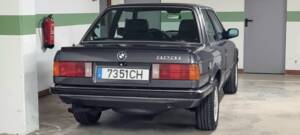 Image 7/100 of BMW 323i (1984)