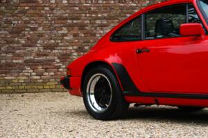 Image 38/50 of Porsche 911 Carrera 3.2 (1988)
