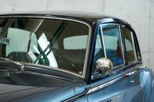Image 7/50 of Bentley S 3 (1964)